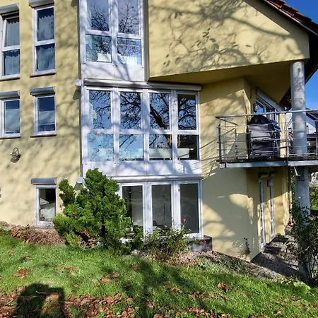 Sonnige In Traumlage Appartement